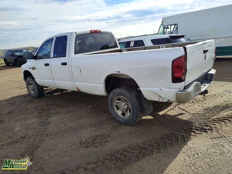 2009-dodge-ram-2500-image-3