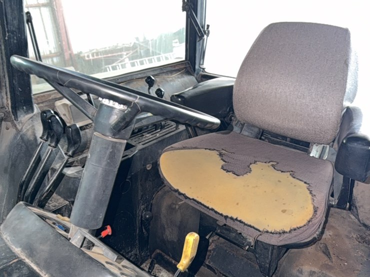 john-deere-725-image-30