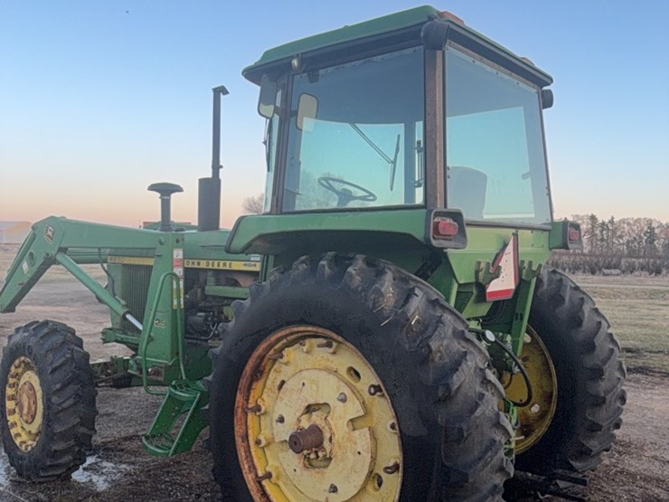 john-deere-725-image-9