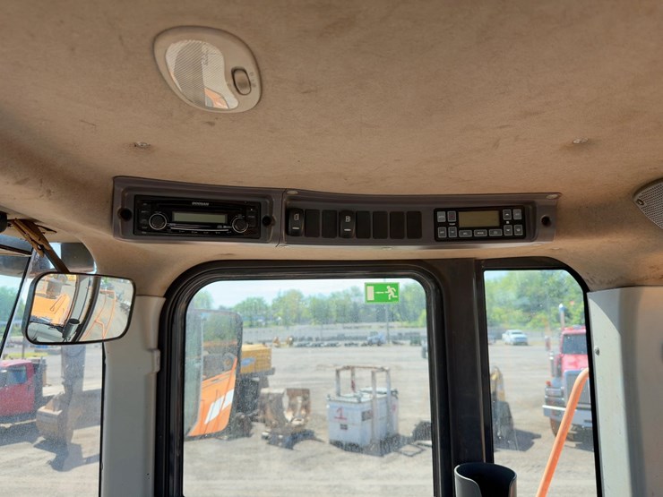 2015-doosan-dl450-3-image-22