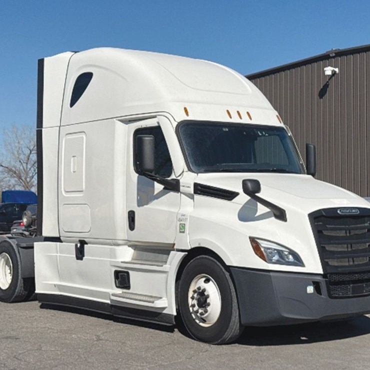 2022 FREIGHTLINER CASCADIA 126