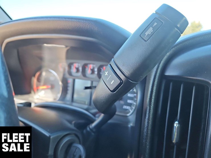2019-chevrolet-silverado-3500hd-image-30