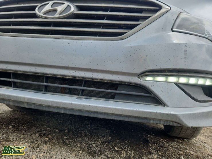2017-hyundai-sonata-4dr-sedan-image-51