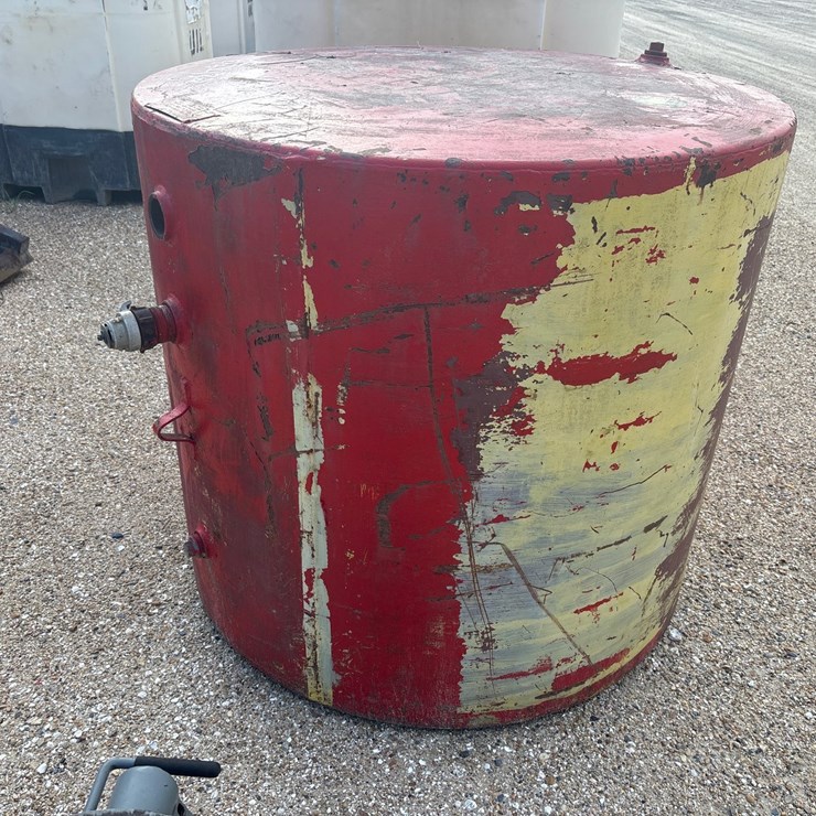 #1630 • OIL TANK
