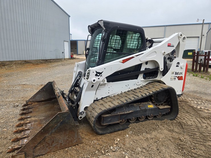 2023-bobcat-t770-image-2