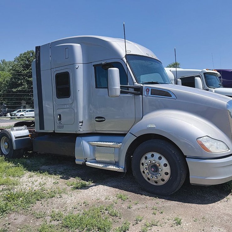 2016 KENWORTH T680