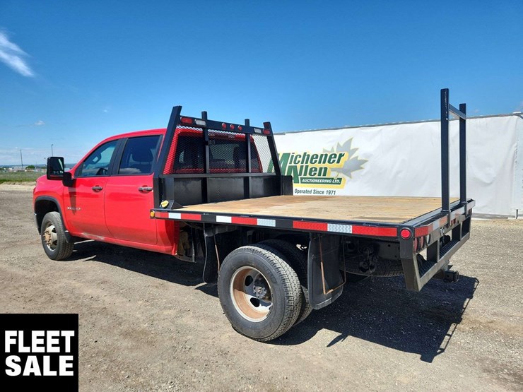 2020-chevrolet-silverado-3500hd-image-3