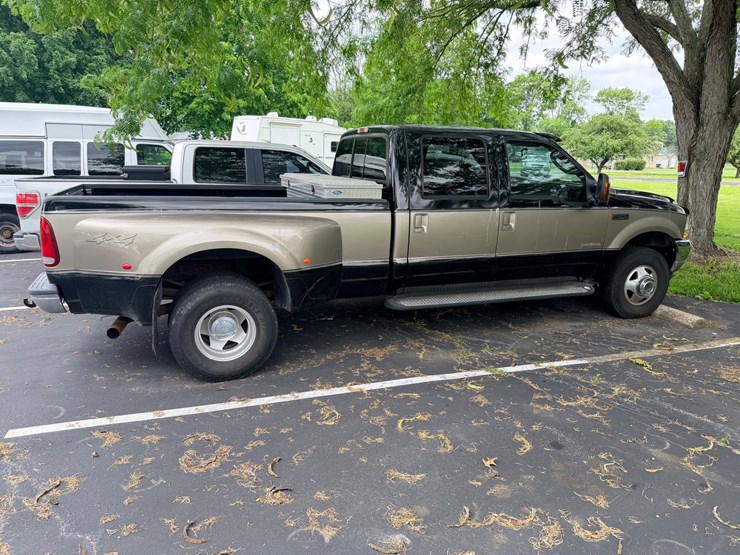 2004-ford-f350-image-8