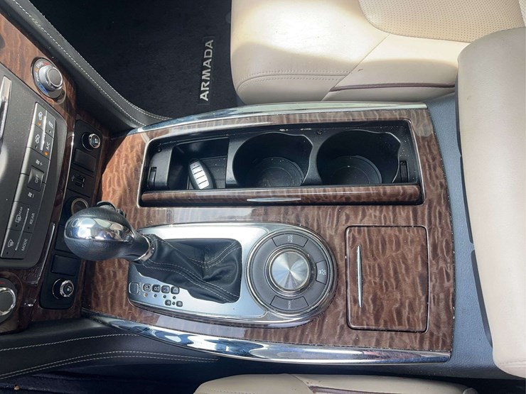 2019-nissan-armada-image-14
