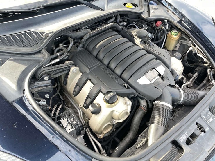 2010-porsche-panamera-s-4-door-sedan-(151,912-miles)-image-8