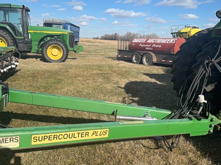 summers-40’-supercoulter-plus-vertical-tillage,-equipped-with-summer’s-heavy-duty-3-bar-harrows-and-rolling-baskets-image-69
