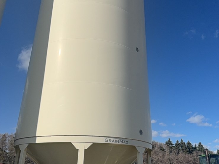 meridian-6000-bushel-hopper-bin-with-fan,-used-for-grain-only,-excellent-shape-image-18