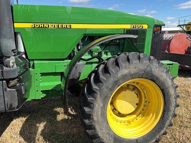 john-deere-8100-image-29