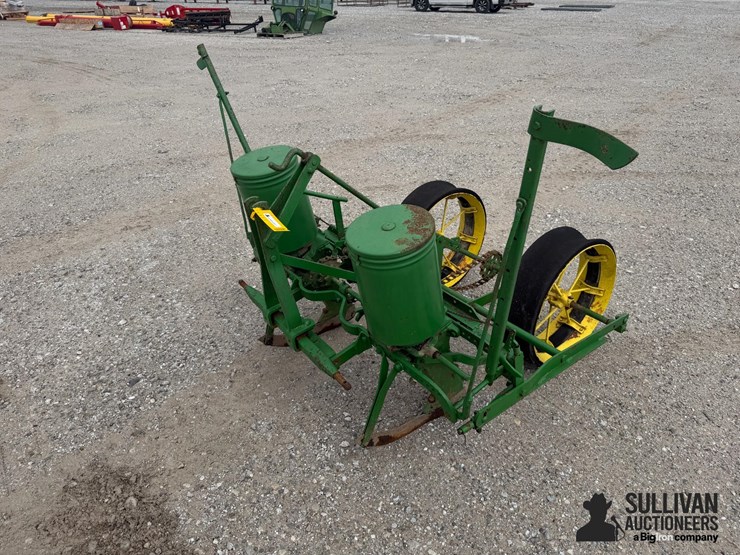 john-deere-2-image-1