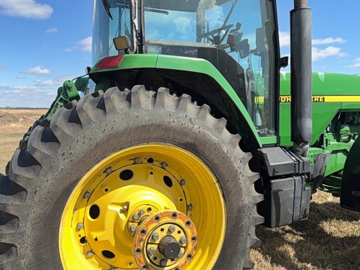 john-deere-8100-image-26