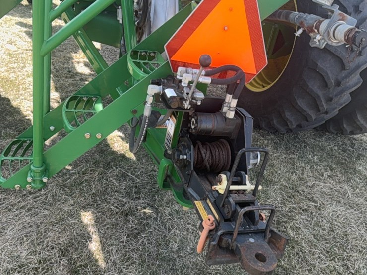 2000-john-deere-1910-image-122