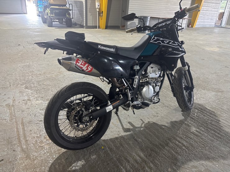 #87-•-2022-kawasaki-klx300-motorcycle-image-3
