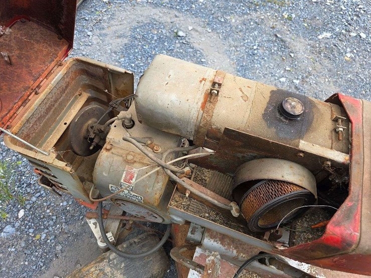 1973-massey-ferguson-12-image-13