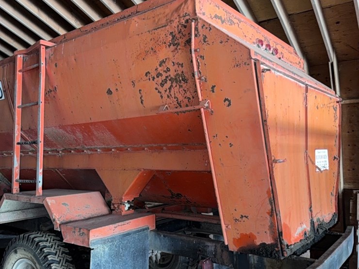 ford-f600-image-16