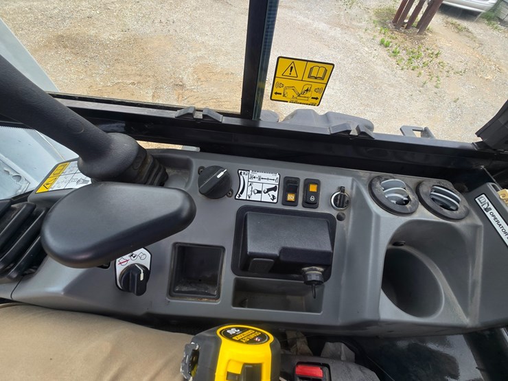 2023-bobcat-e35i-image-34