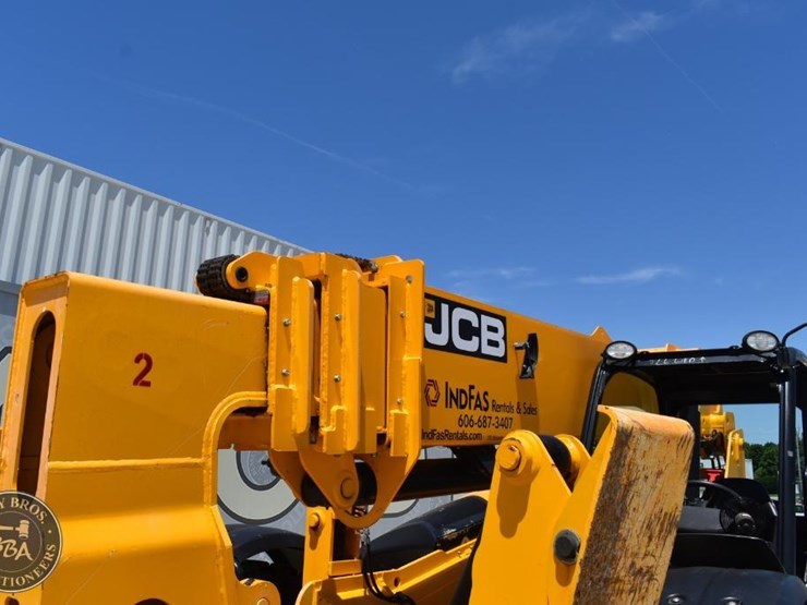 2023-jcb-510-56-image-23