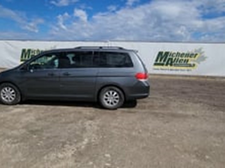 2008-honda-odyssey-image-5