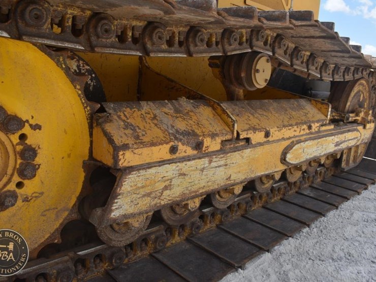 2022-deere-650k-lgp-image-43