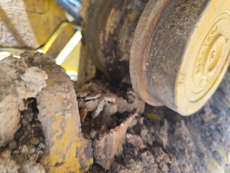 caterpillar-d4-image-37