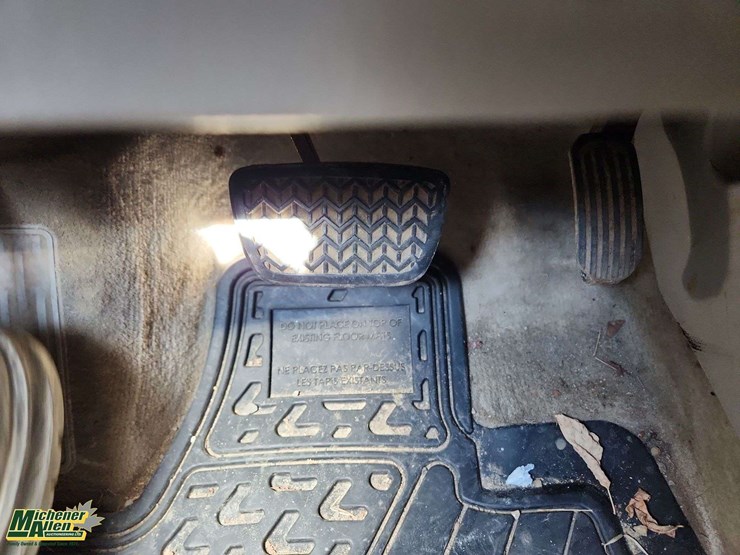 2010-lexus-rx350-image-39
