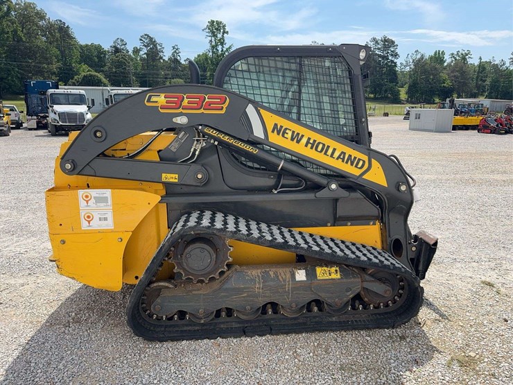 new-holland-c332-image-6