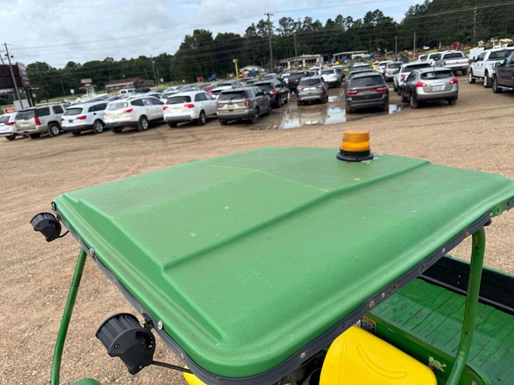 john-deere-gator-image-16