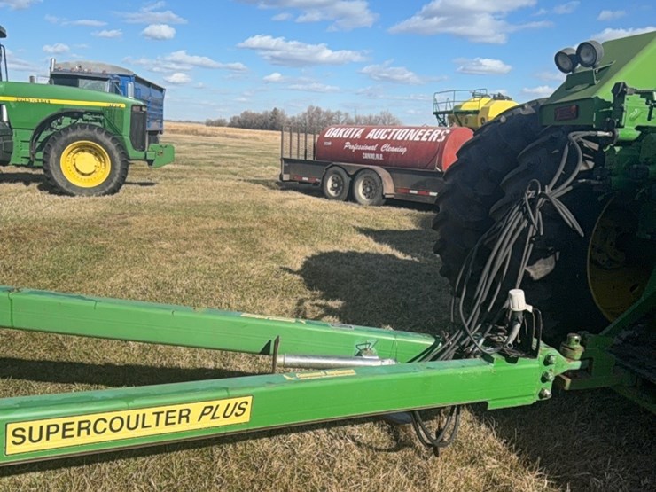 summers-40’-supercoulter-plus-vertical-tillage,-equipped-with-summer’s-heavy-duty-3-bar-harrows-and-rolling-baskets-image-70