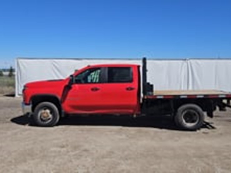 2020-chevrolet-silverado-3500hd-image-5