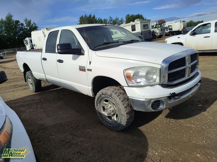 2009-dodge-ram-2500-image-2