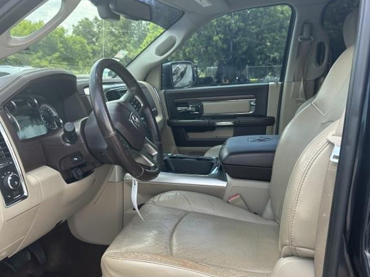 2016-dodge-ram-1500-image-14