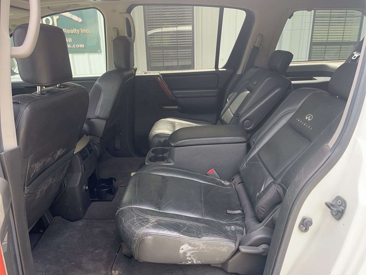 2004-infiniti-qx56-image-14