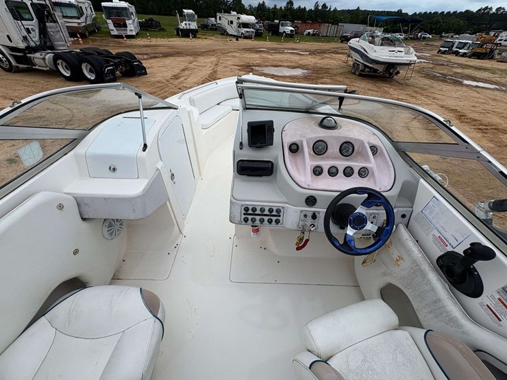 1996-wellcraft-240-eclipse-in-shore-bay-boat-image-18