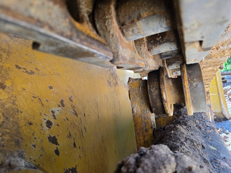 caterpillar-d4-image-52