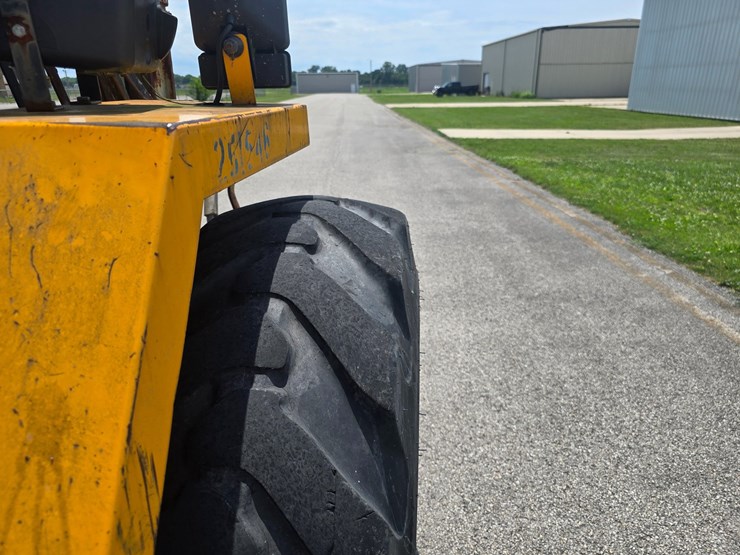 jcb-930-image-47