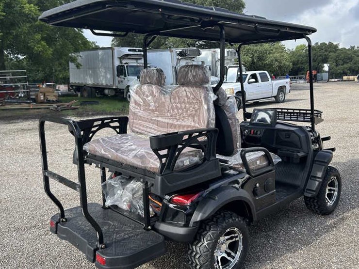 #35-•-4-seat-electric-golf-cart---sdlgc80---black-image-5
