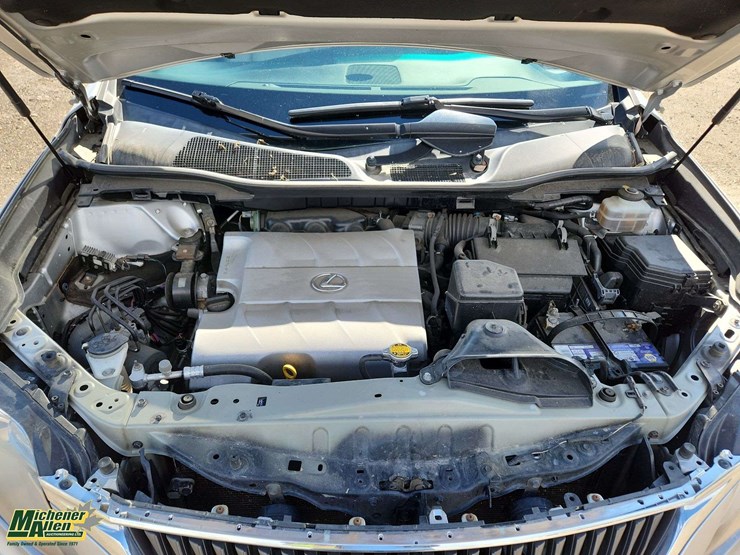 2010-lexus-rx350-image-21