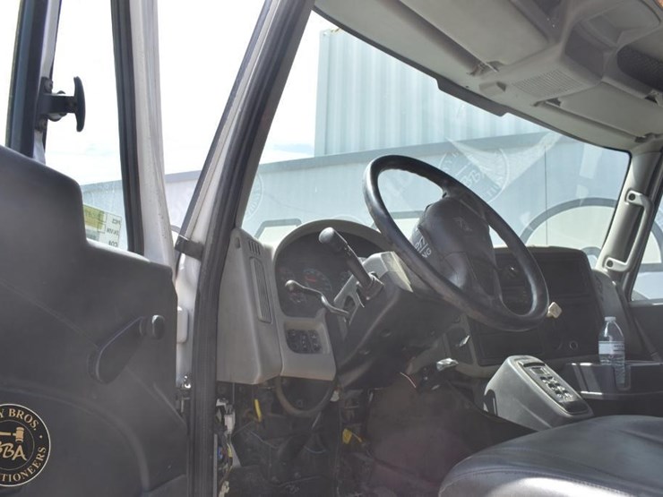 2012-international-durastar-4400-image-53
