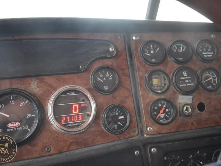 2005-peterbilt-378-image-79
