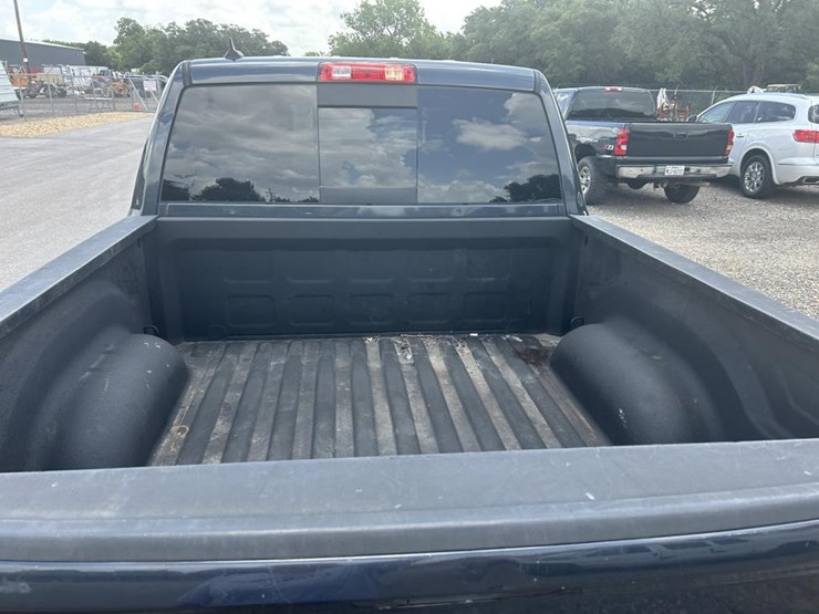 2016-dodge-ram-1500-image-10