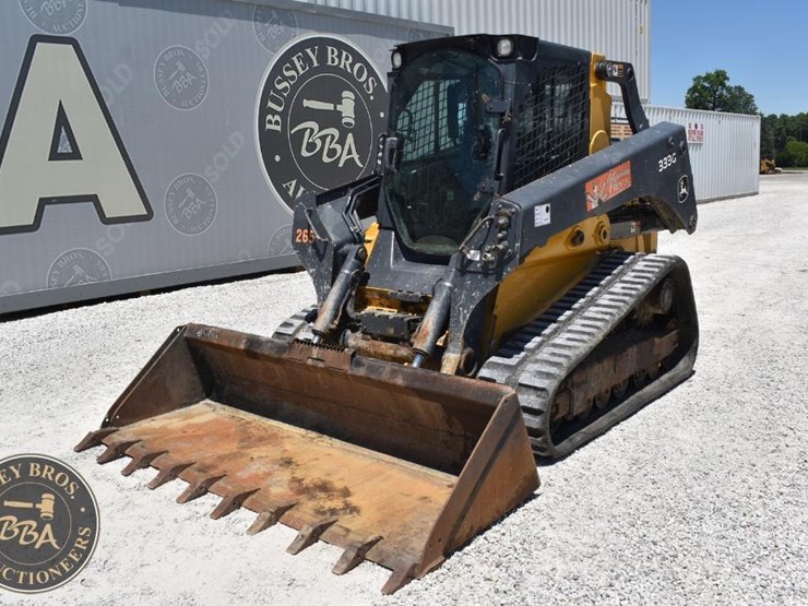 2018-deere-333g-image-1