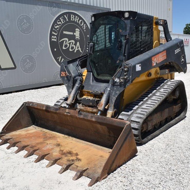 2018 DEERE 333G