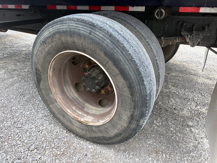 2012-ford-f650-image-7