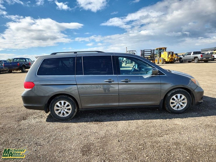 2008-honda-odyssey-image-9