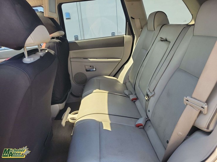2008-jeep-grand-cherokee-image-27