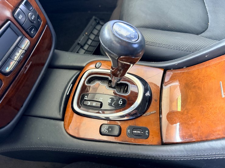 #22732-•-2002-mercedes-benz-s-class-passenger-car-image-42